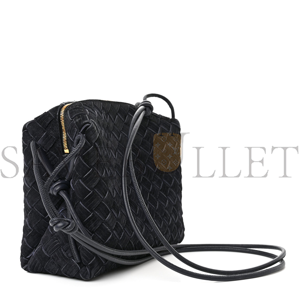 BOTTEGA VENETA SUEDE INTRECCIATO SMALL LOOP CAMERA BAG SPACE  (21*17*10cm)